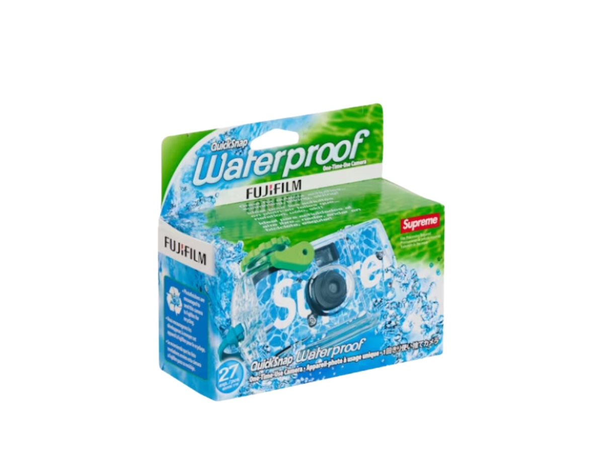 https://d2cva83hdk3bwc.cloudfront.net/supreme-fujiflim-waterproof-camera-blue-ss24-5.jpg