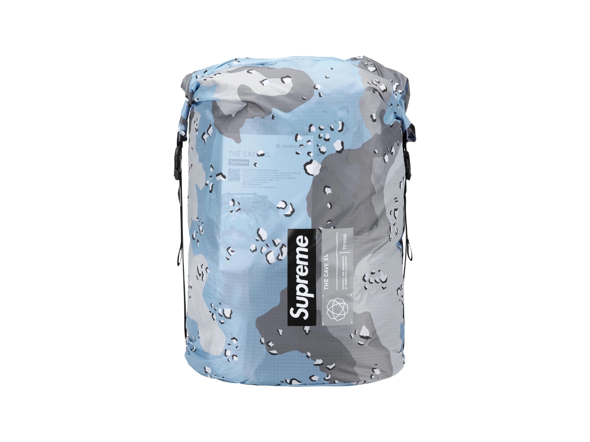 https://d2cva83hdk3bwc.cloudfront.net/supreme-heimplanet-cave-xl-tent-camo-ss24-4.jpg