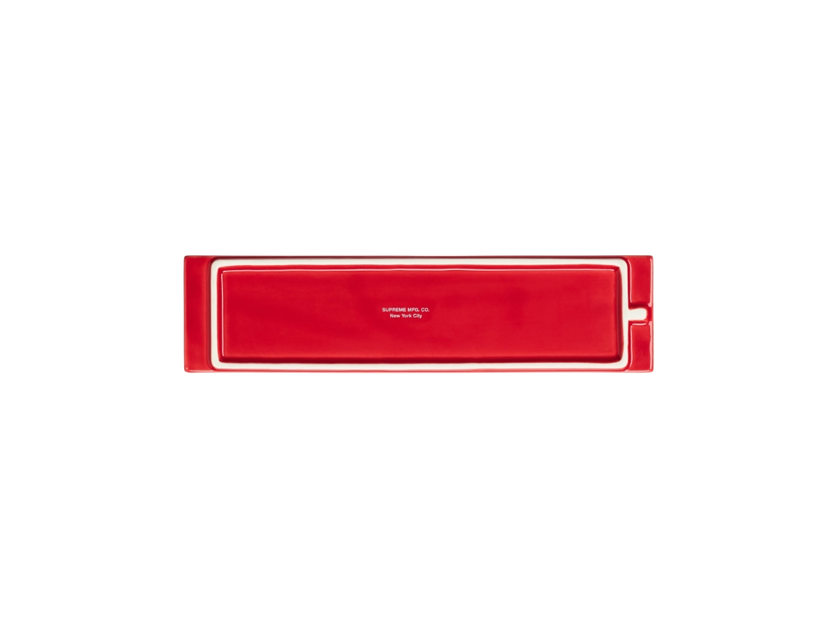 https://d2cva83hdk3bwc.cloudfront.net/supreme-kuumba-incense-tray-red-ss24-2.jpg