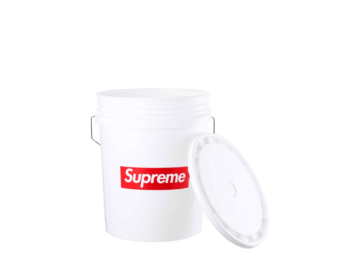 https://d2cva83hdk3bwc.cloudfront.net/supreme-leaktite-5-gallon-bucket-white-ss24-2.jpg