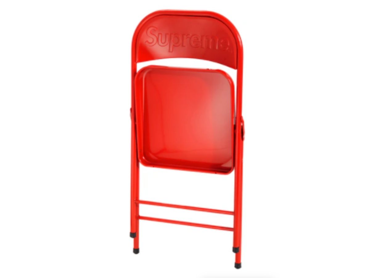 https://d2cva83hdk3bwc.cloudfront.net/supreme-metal-folding-chair-red-2.jpg