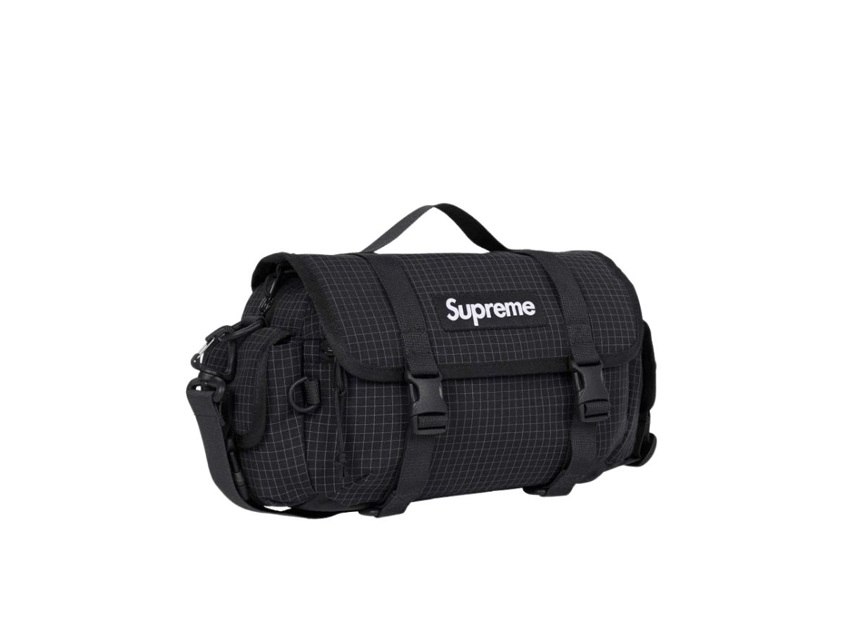 Supreme Mesh Mini Duffle Bag・Pouch Black 30220426_59259016_600.jpg