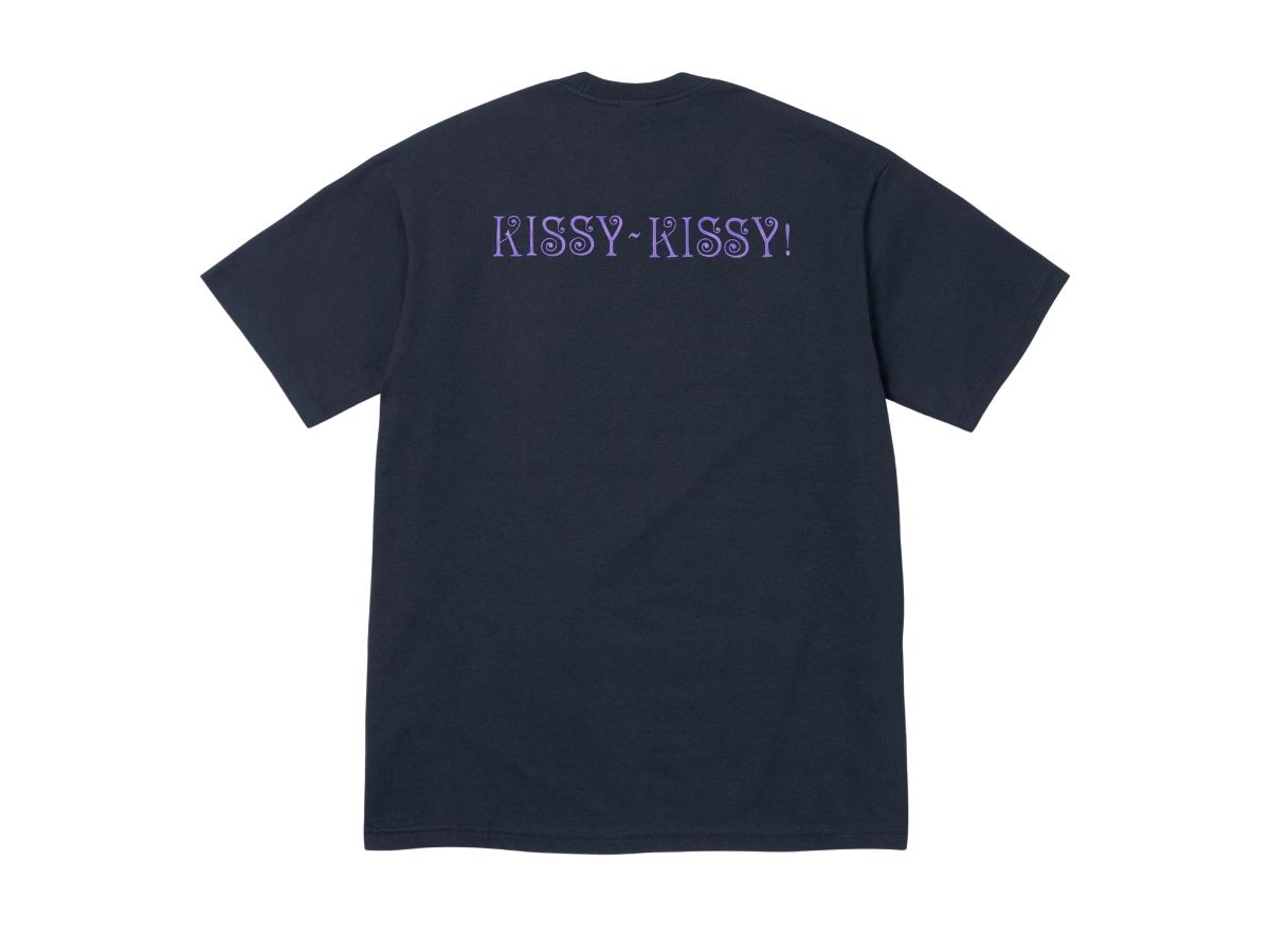 https://d2cva83hdk3bwc.cloudfront.net/supreme-miss-piggy-tee-navy-ss24-2.jpg