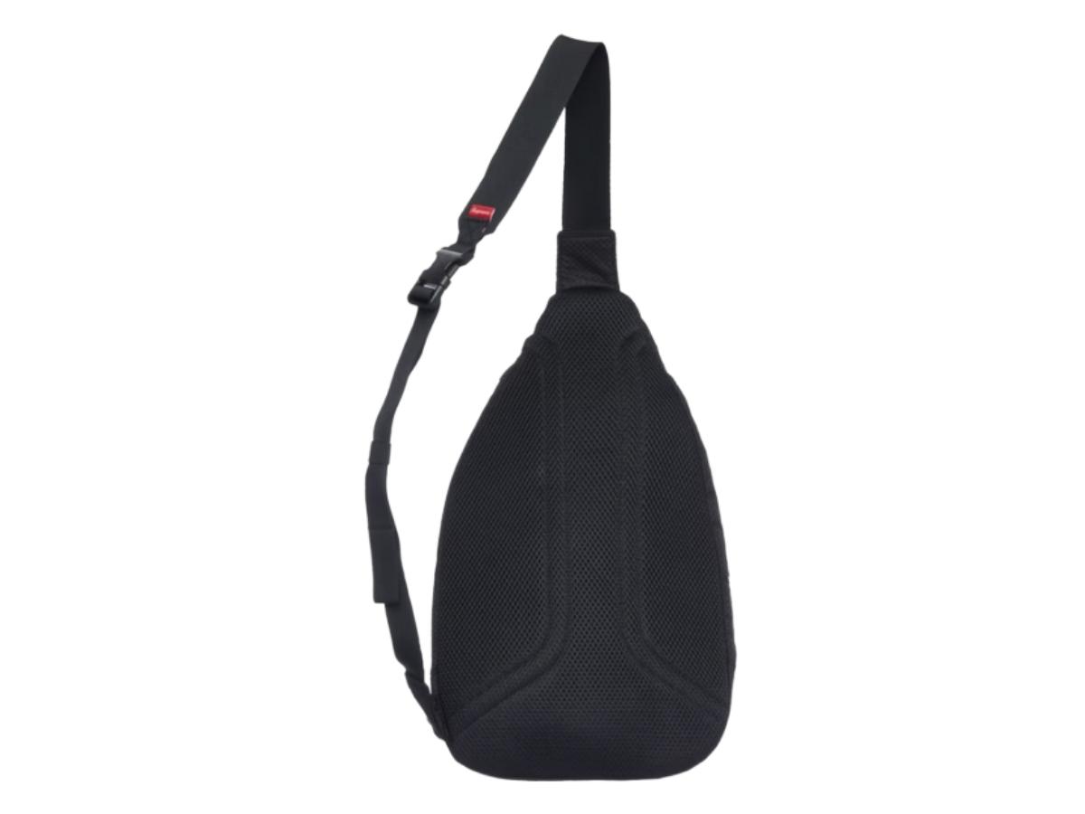 https://d2cva83hdk3bwc.cloudfront.net/supreme-sling-bag-black-3.jpg