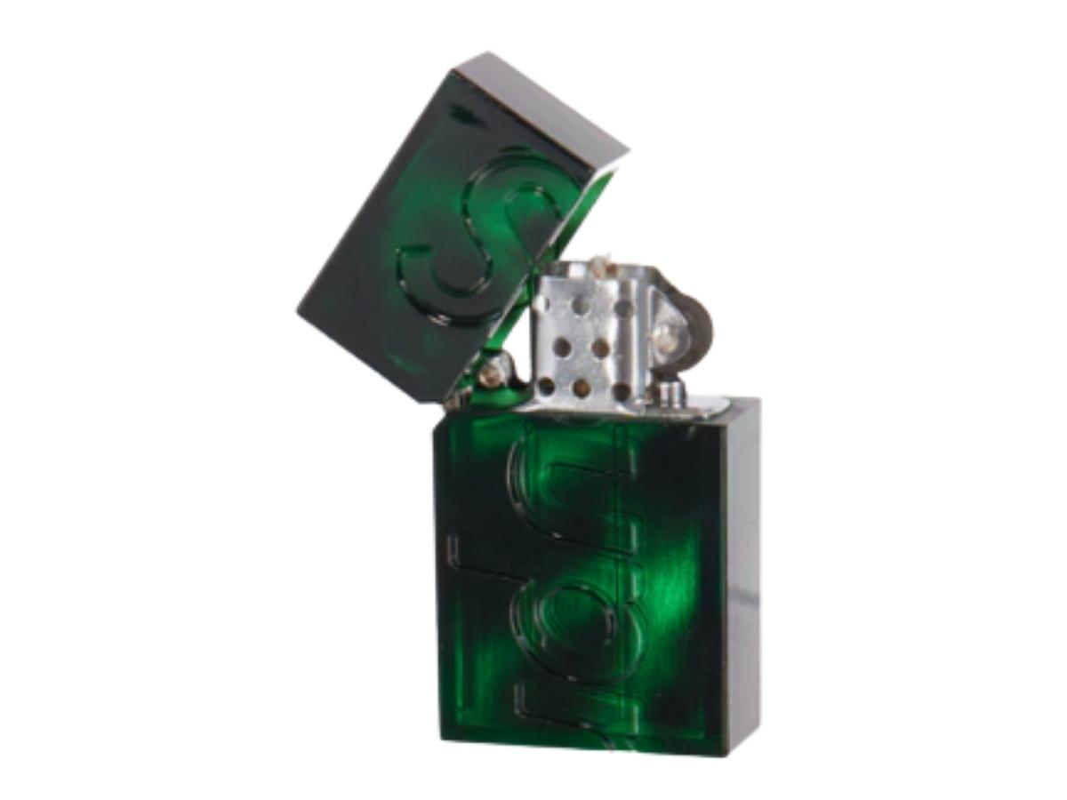 https://d2cva83hdk3bwc.cloudfront.net/supreme-tsubota-pearl-hard-edge-lighter--fw21--green-2.jpg
