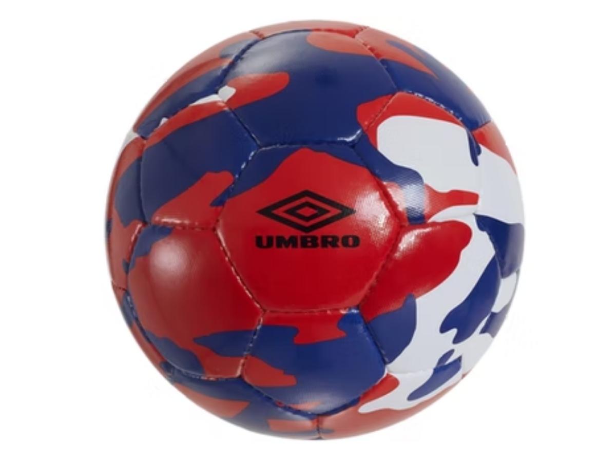 https://d2cva83hdk3bwc.cloudfront.net/supreme-umbro-soccer-ball-red-camo-2.jpg