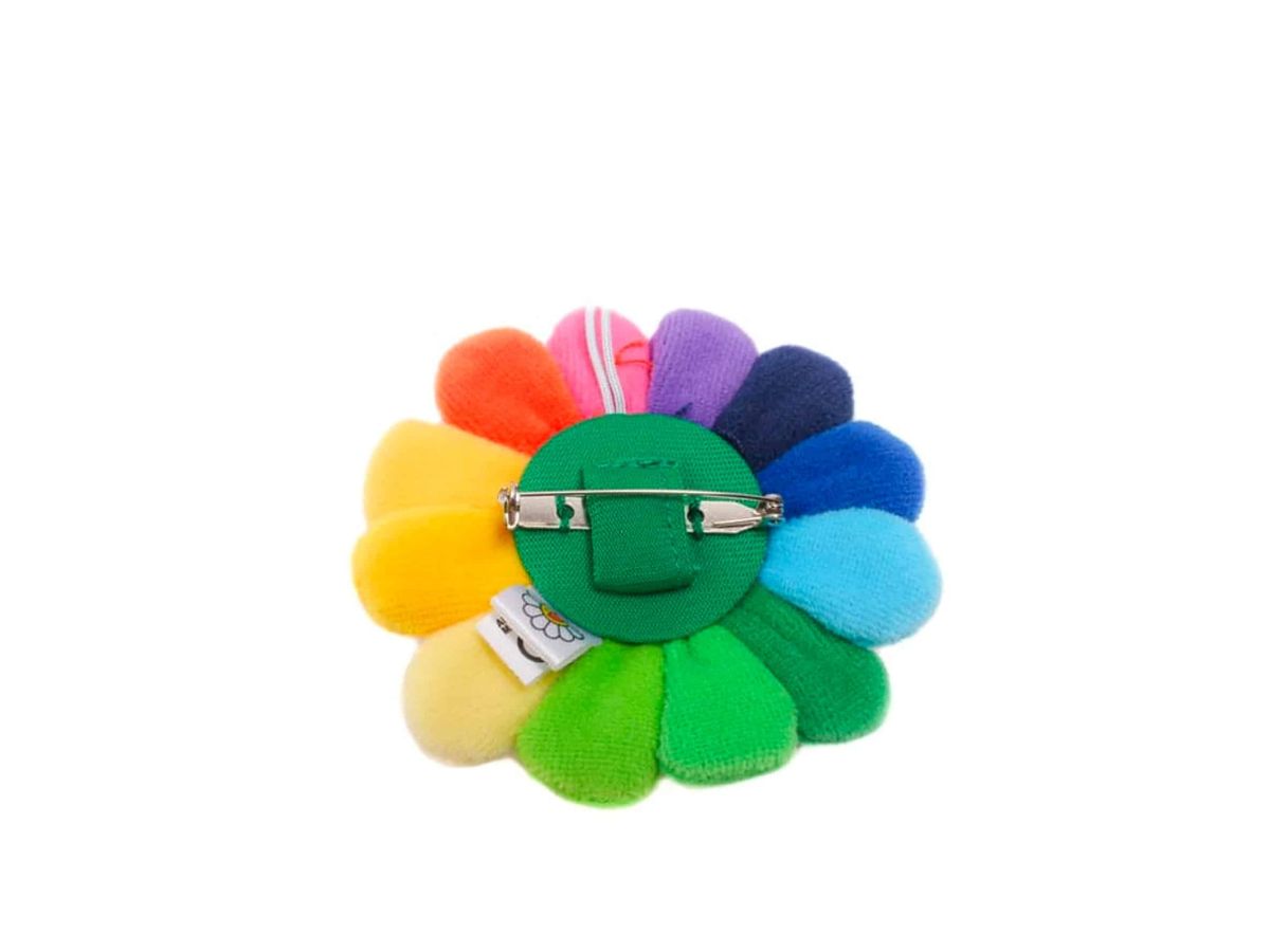 https://d2cva83hdk3bwc.cloudfront.net/takashi-murakami-flower-keychain-pin-rainbow-yellow-white-2.jpg