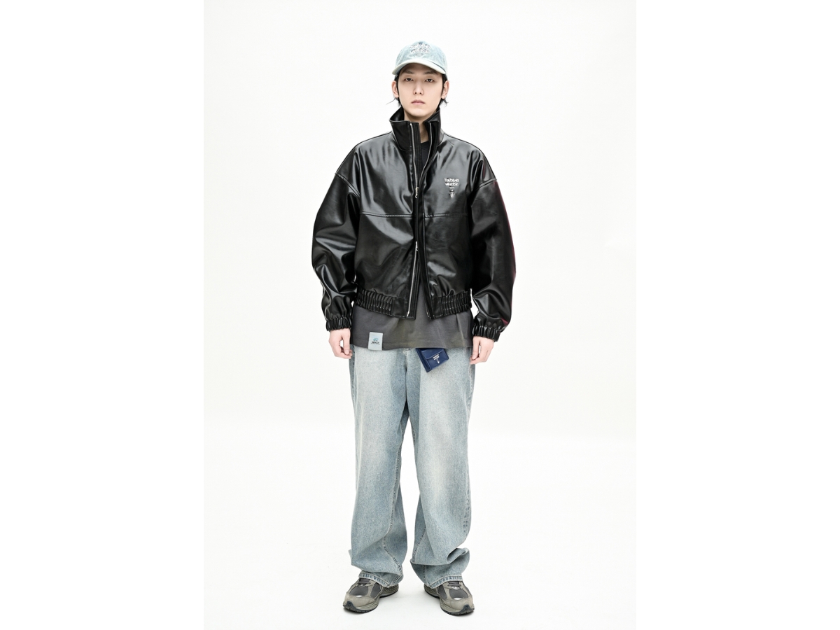 https://d2cva83hdk3bwc.cloudfront.net/temporary-universe-eco-leather-oversized-jacket-black-3.jpg