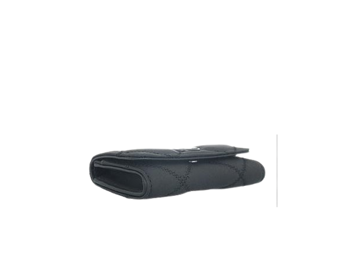 https://d2cva83hdk3bwc.cloudfront.net/tory-burch-willa-matte-cardcase-in-leather-with-black-color-hardware-black-3.jpg