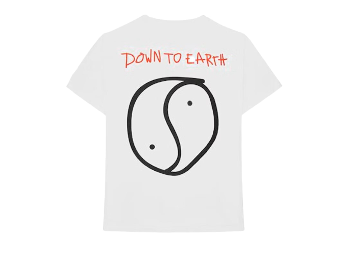https://d2cva83hdk3bwc.cloudfront.net/travis-scott-astroworld-happy-face-tee-white-2.jpg