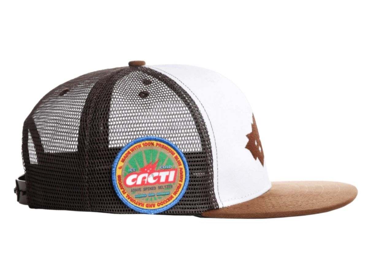 https://d2cva83hdk3bwc.cloudfront.net/travis-scott-cacti-heritage-seal-trucker-hat-white-black-brown-2.jpg
