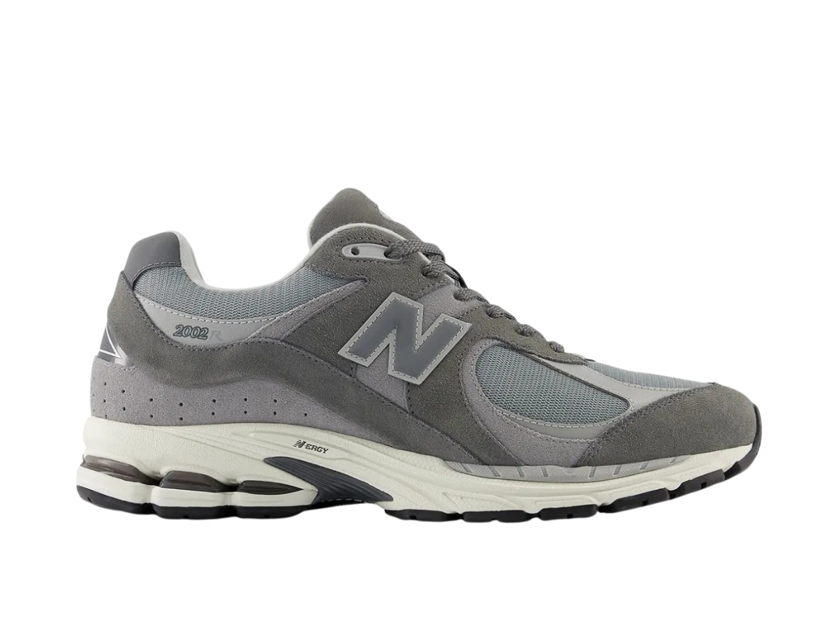 https://d2cva83hdk3bwc.cloudfront.net/u2002rcb-new-balance-2002r-castlerock-slate-grey-raincloud-1.jpg