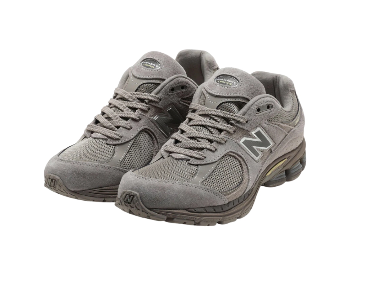 https://d2cva83hdk3bwc.cloudfront.net/u2002rp-new-balance-2002r-grey-2.jpg