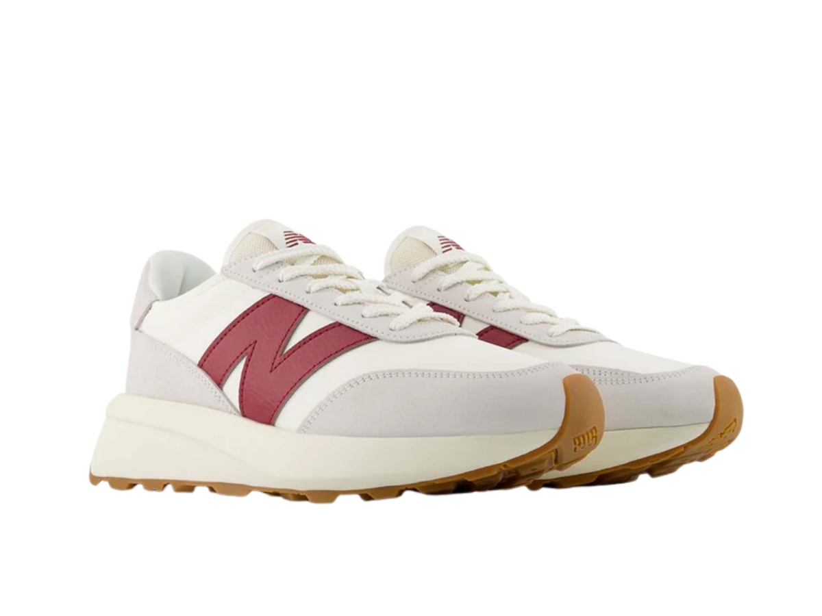 https://d2cva83hdk3bwc.cloudfront.net/u370cb-new-balance-370-classic-crimson-3.jpg