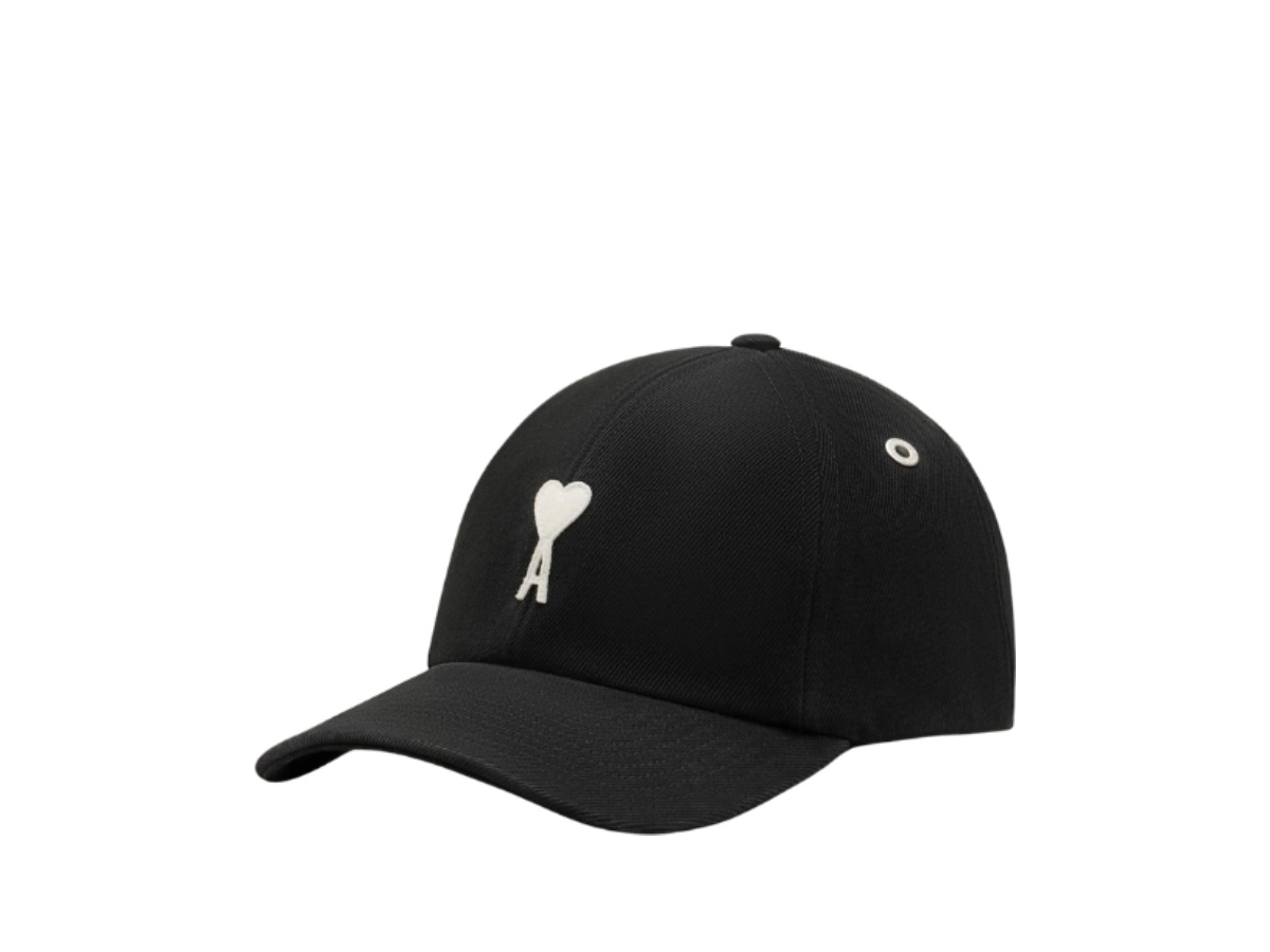 https://d2cva83hdk3bwc.cloudfront.net/ucp277-aw0028-001-ami-paris-de-coeur-felt-patch-cap-black-2.jpg