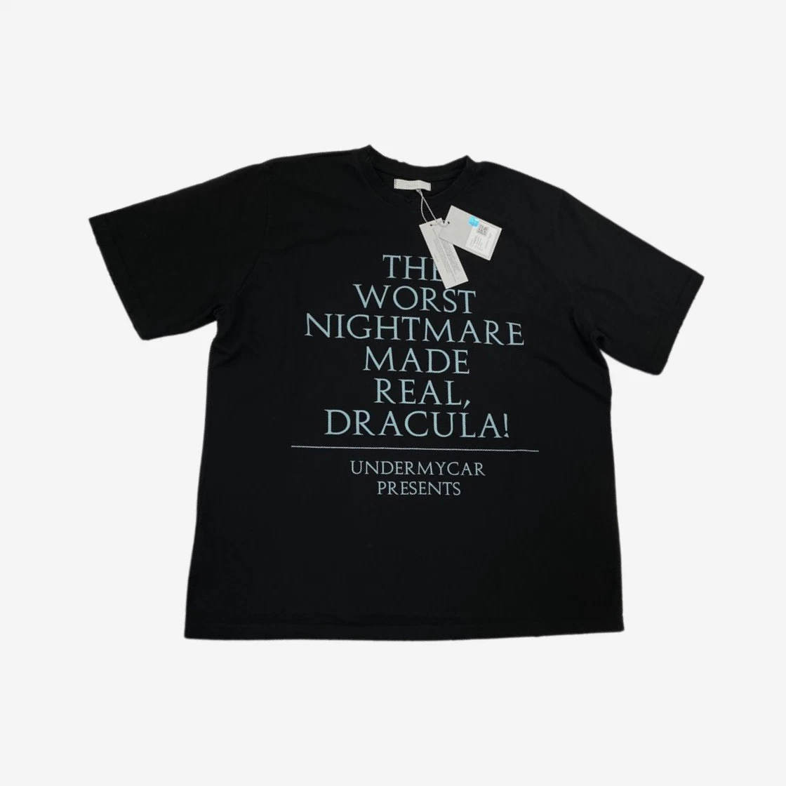 https://d2cva83hdk3bwc.cloudfront.net/undermycar-real-dracula-graphic-t-shirt-black---23ss-2.jpg