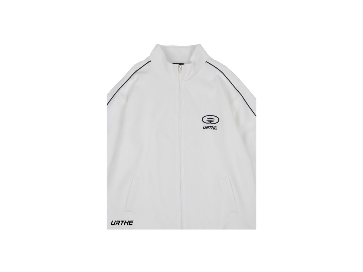 https://d2cva83hdk3bwc.cloudfront.net/urthe-tracksuit-jacket-white-2.jpg