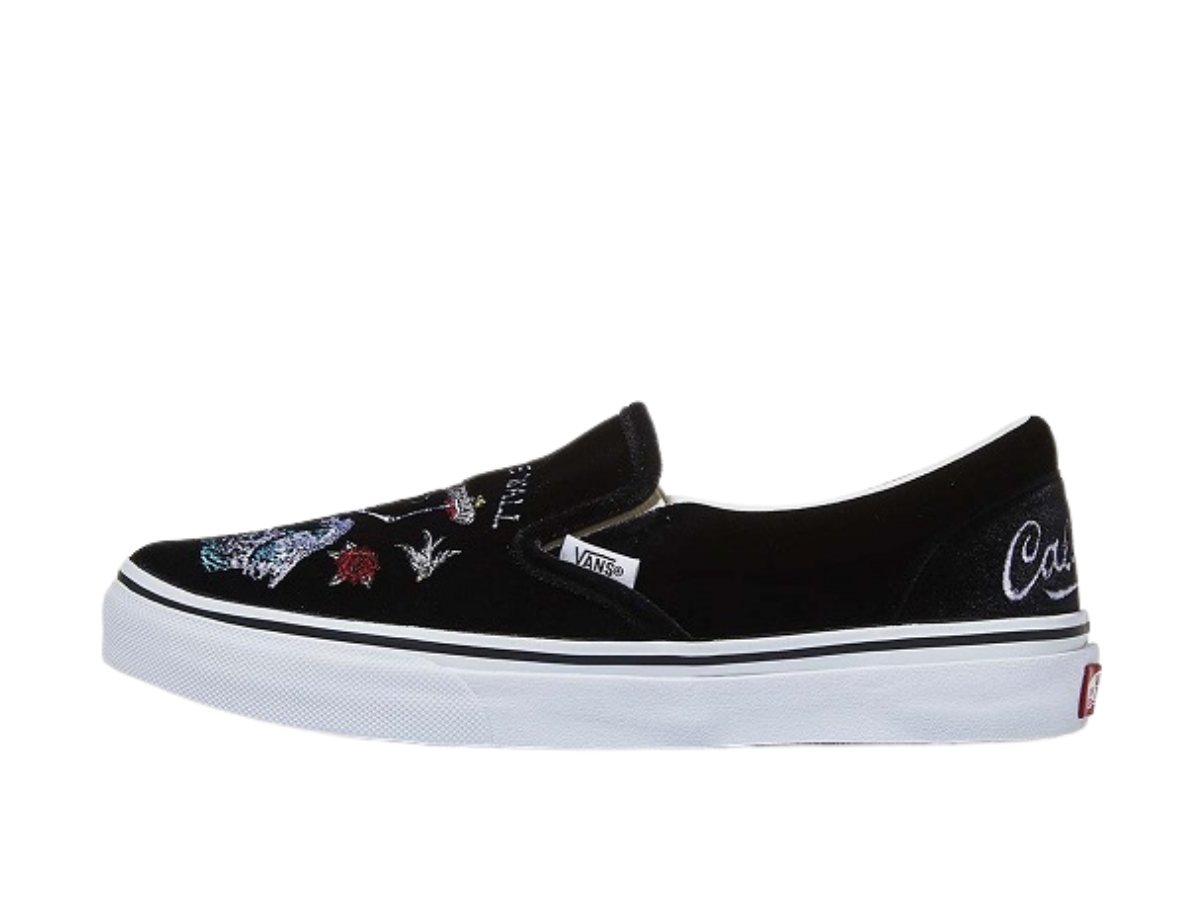 https://d2cva83hdk3bwc.cloudfront.net/v98souvenir-vans-slip-on-x-rollicking-yokosuka-2.jpg