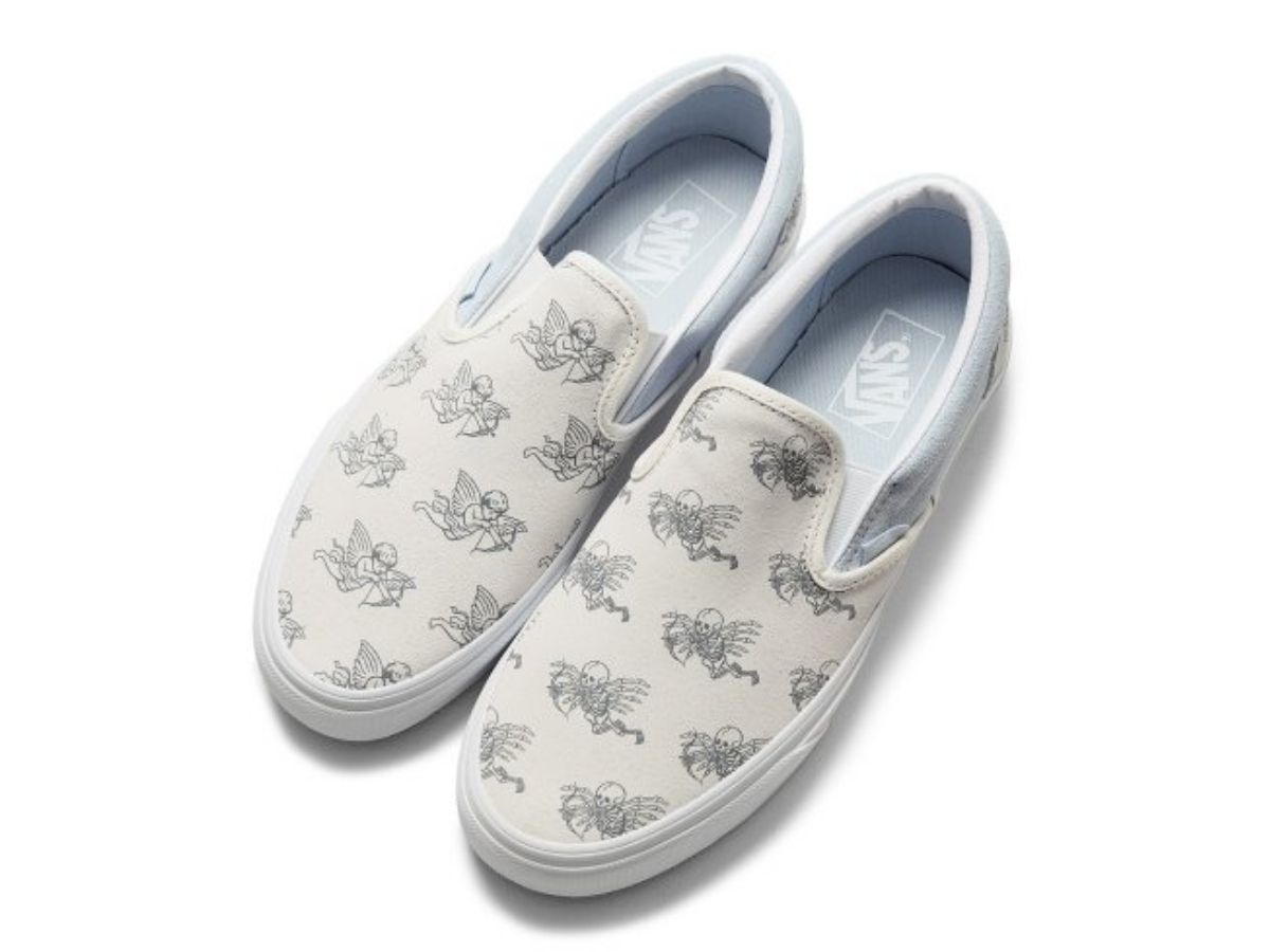 https://d2cva83hdk3bwc.cloudfront.net/vans-classic-slip-on----love-you-to-death--marshmallow-ballad-blue-3.jpg