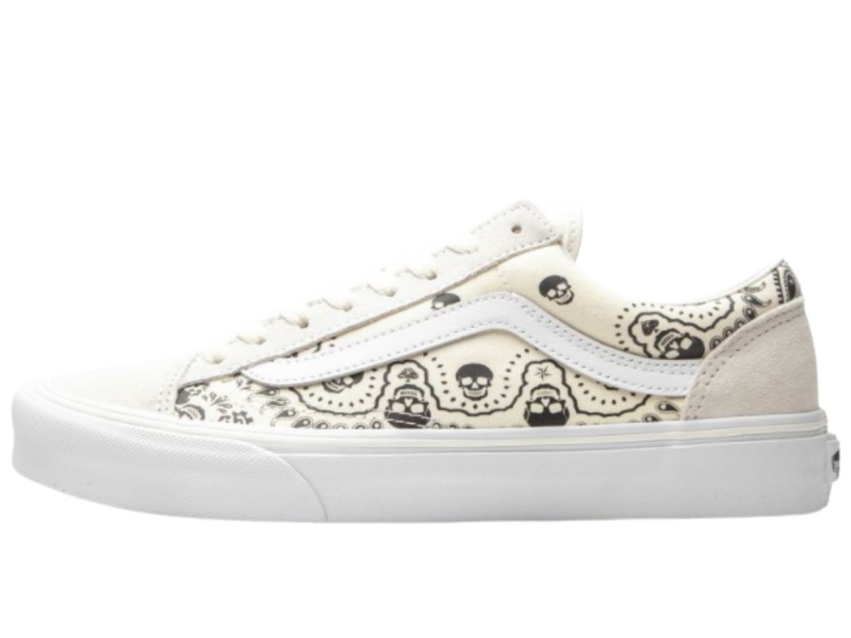 https://d2cva83hdk3bwc.cloudfront.net/vans-classic-style-36-bandana-white-black-2.jpg