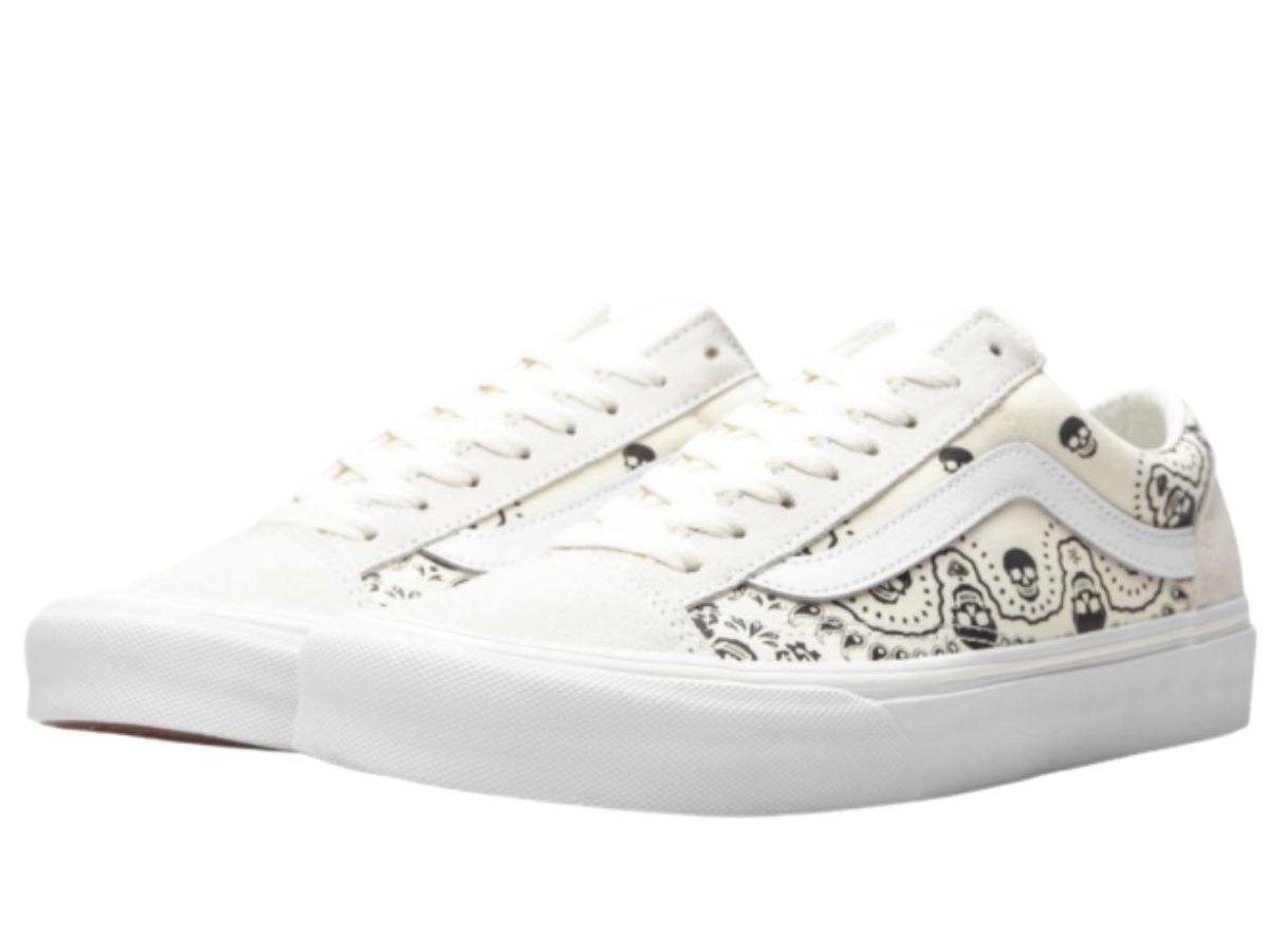 https://d2cva83hdk3bwc.cloudfront.net/vans-classic-style-36-bandana-white-black-3.jpg