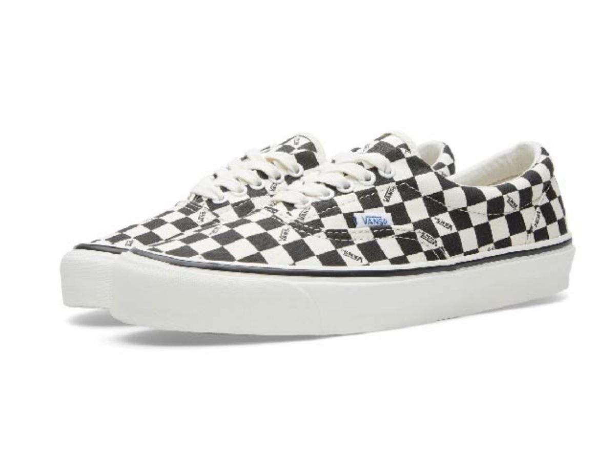 https://d2cva83hdk3bwc.cloudfront.net/vans-era-checkerboard--2015--2.jpg