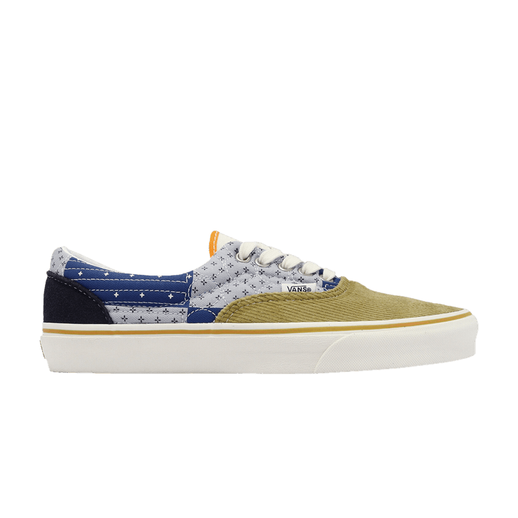 https://d2cva83hdk3bwc.cloudfront.net/vans-era-quilted-bandana-1.jpg