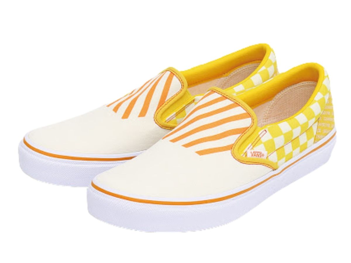 https://d2cva83hdk3bwc.cloudfront.net/vans-japan-x-mooneyes--yokohama-hot-rod-custom-show--slip-on--2017--3.jpg
