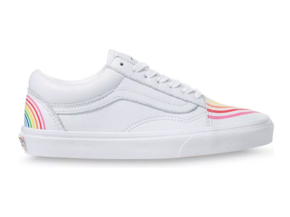 https://d2cva83hdk3bwc.cloudfront.net/vans-old-skool----flour-shop--rainbow-true-white-1.jpg