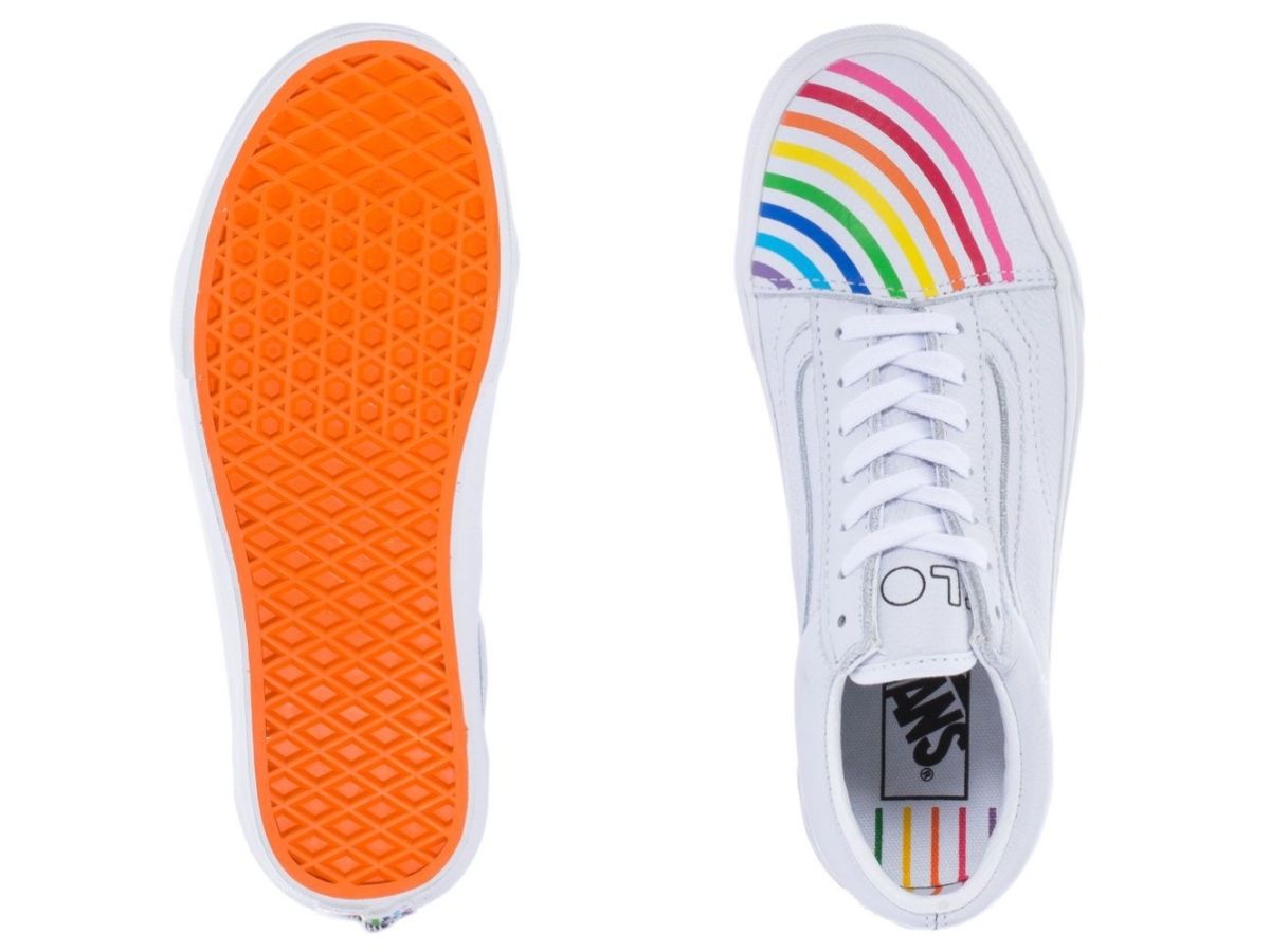 https://d2cva83hdk3bwc.cloudfront.net/vans-old-skool----flour-shop--rainbow-true-white-3.jpg