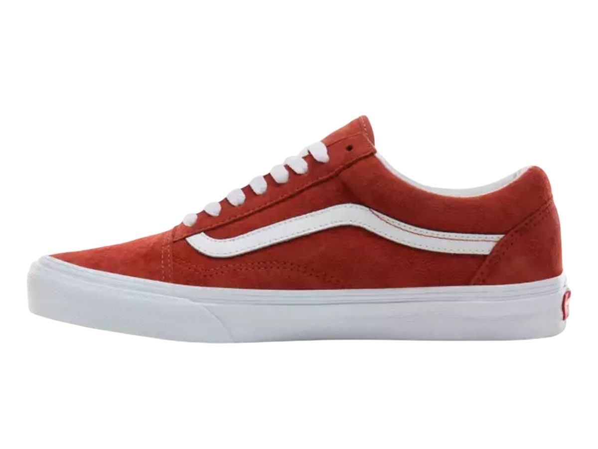 https://d2cva83hdk3bwc.cloudfront.net/vans-old-skool---pig-suede-burnt-brick-true-white-2.jpg