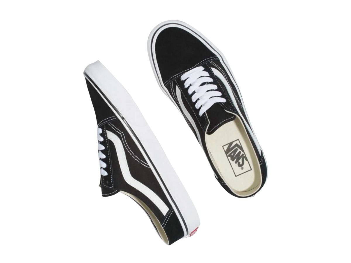 https://d2cva83hdk3bwc.cloudfront.net/vans-old-skool-mule---black-true-white-3.jpg