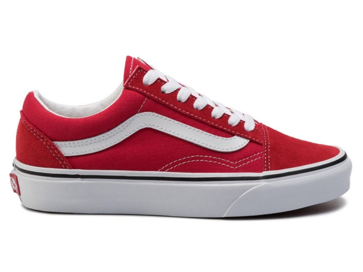 https://d2cva83hdk3bwc.cloudfront.net/vans-old-skool-mule-racing-red-truewhite-1.jpg