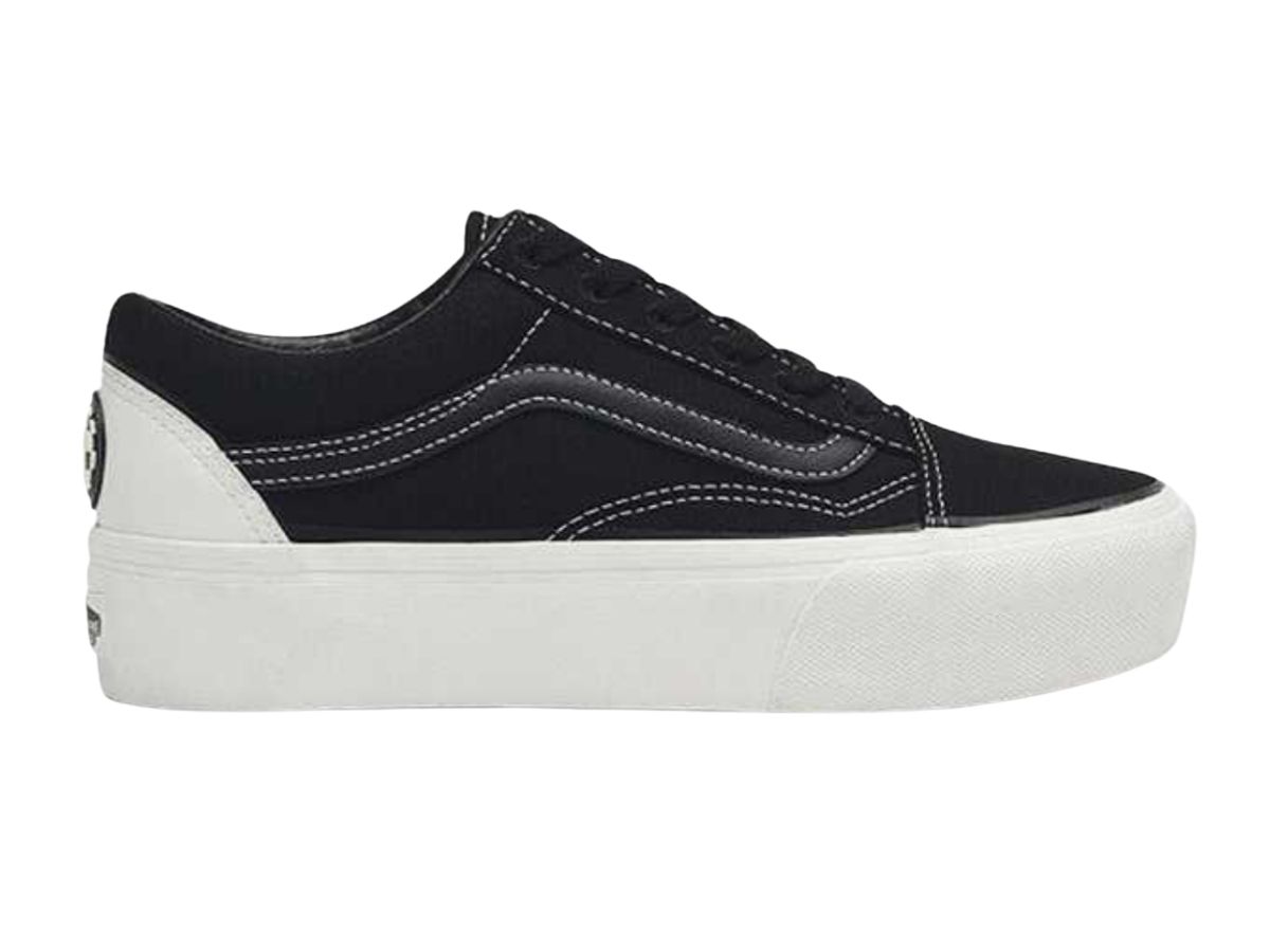 https://d2cva83hdk3bwc.cloudfront.net/vans-old-skool-platform--gum-heel--black-marshmallow-1.jpg