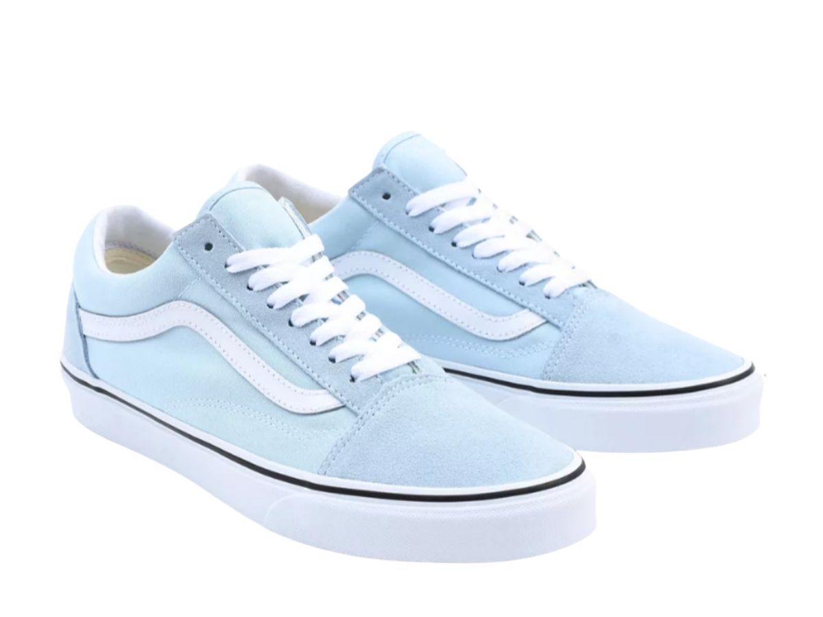 https://d2cva83hdk3bwc.cloudfront.net/vans-old-skool-shoes-baby-blue-3.jpg