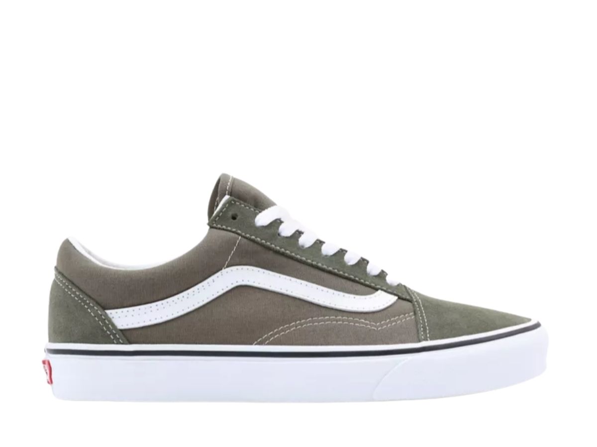 https://d2cva83hdk3bwc.cloudfront.net/vans-old-skool-shoes-grape-leaf-1.jpg