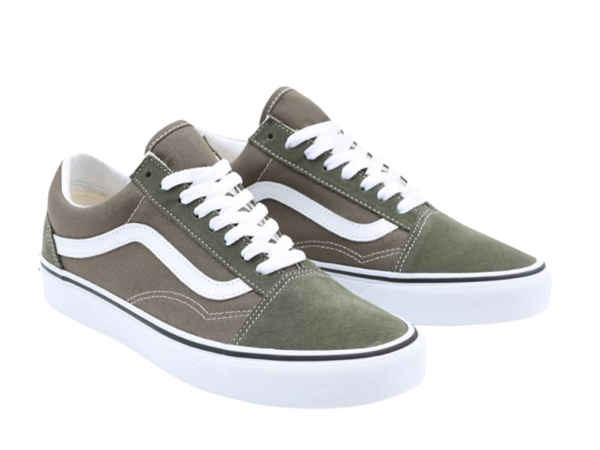 https://d2cva83hdk3bwc.cloudfront.net/vans-old-skool-shoes-grape-leaf-3.jpg