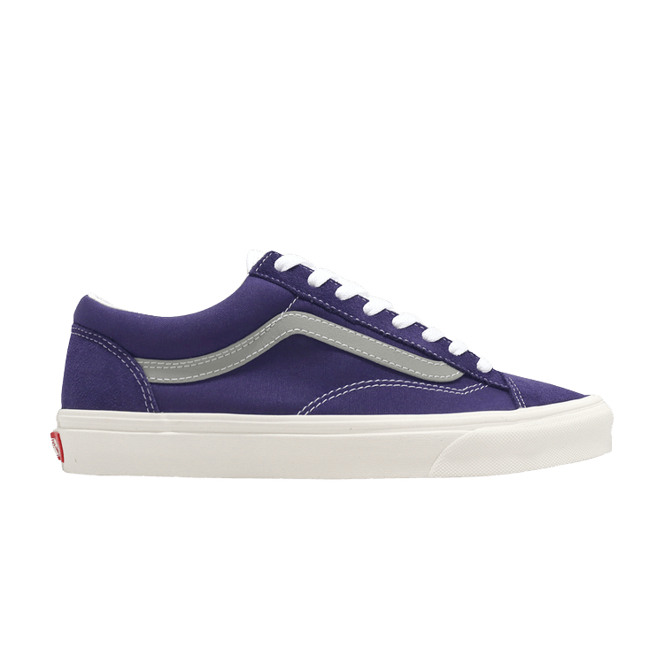 https://d2cva83hdk3bwc.cloudfront.net/vans-style-36-artificial-grass-1.jpg