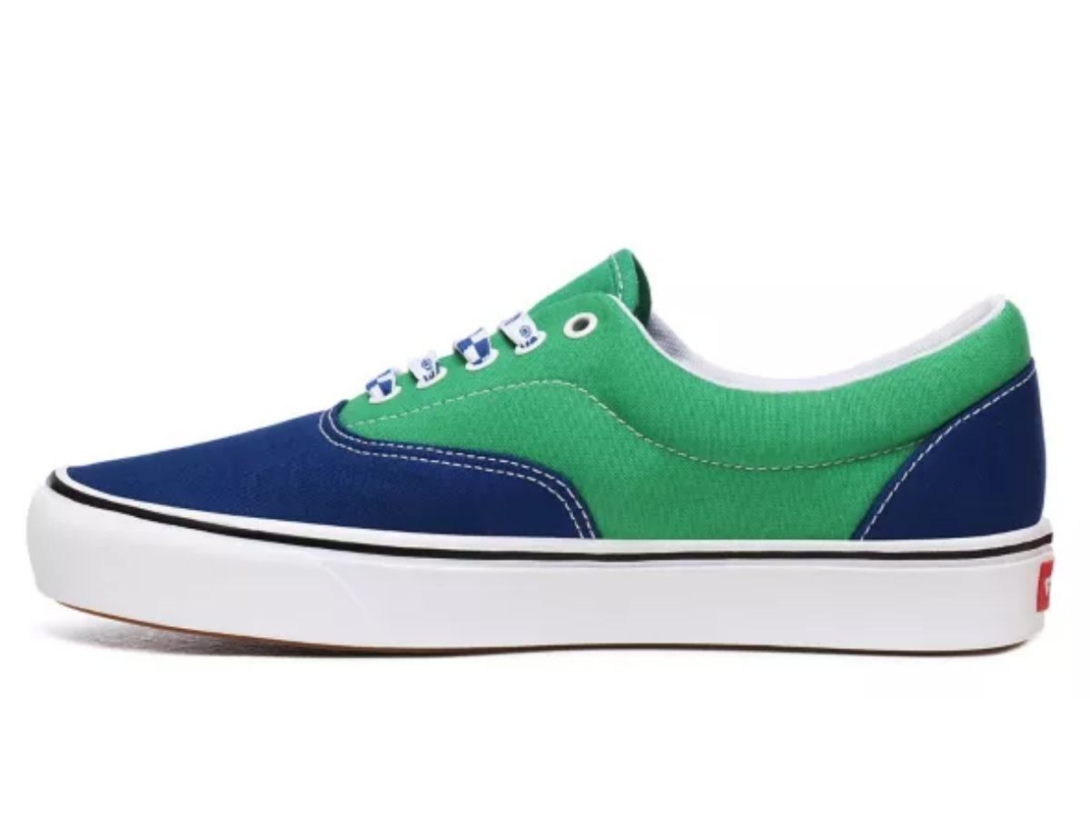 https://d2cva83hdk3bwc.cloudfront.net/vans-ua-comfycush-era--lace-mix--true-blue-fern-g-2.jpg