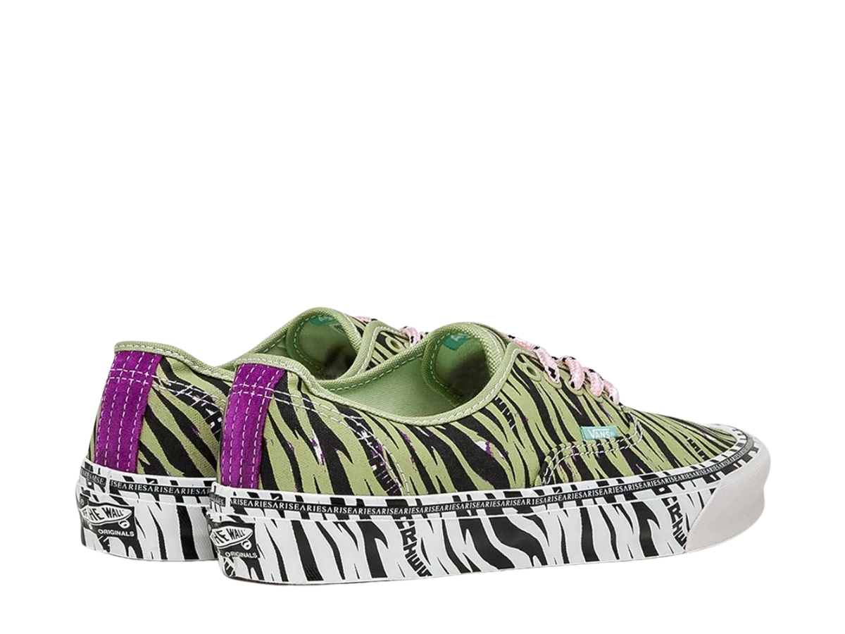 https://d2cva83hdk3bwc.cloudfront.net/vans-vault-ua-og-authentic-lx-x-aries-tiger-olive-4.jpg