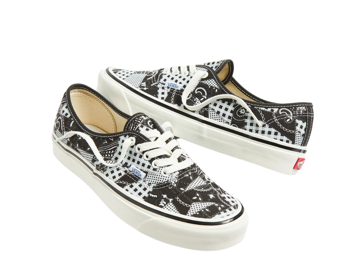 https://d2cva83hdk3bwc.cloudfront.net/vans-vault-x-wp-ua-authentic-44-dx-black-3.jpg