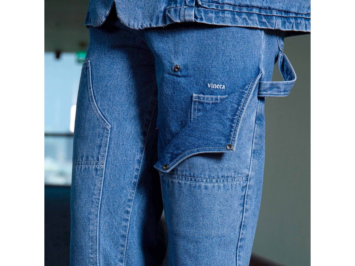 https://d2cva83hdk3bwc.cloudfront.net/vineca-double-knee-jeans-2023-washed-blue-6.jpg