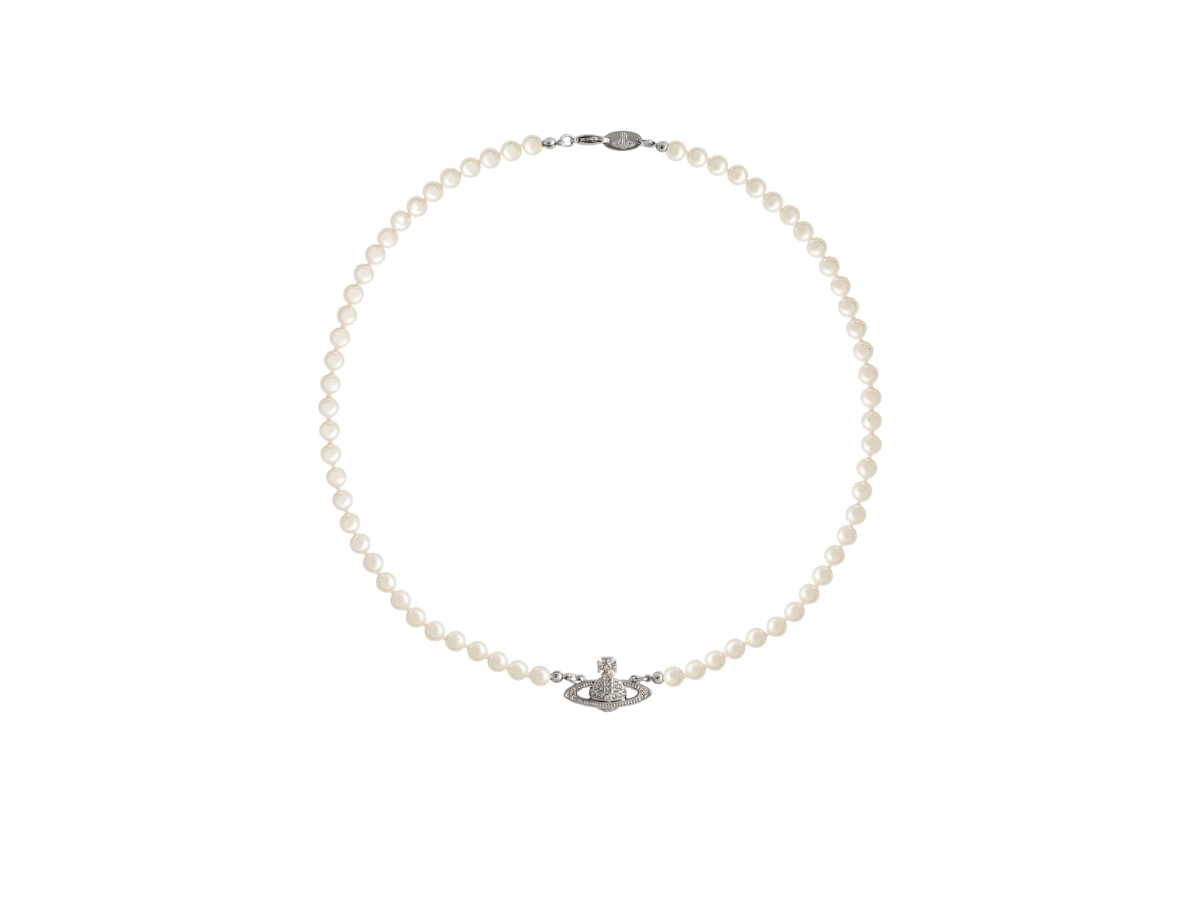 https://d2cva83hdk3bwc.cloudfront.net/vivienne-westwood-man-mini-bas-relief-pearl-necklace-in-silver-tone-1.jpg