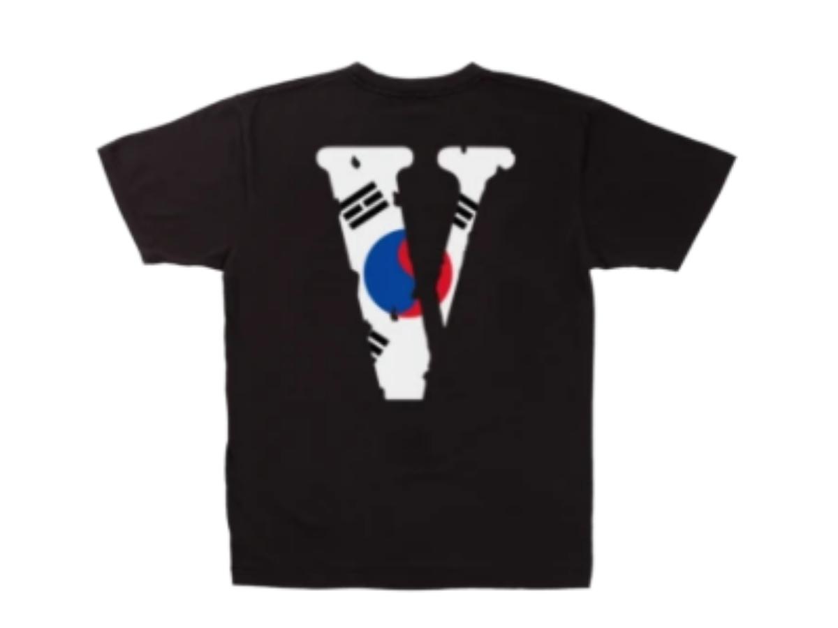 https://d2cva83hdk3bwc.cloudfront.net/vlone-south-korea-friends-tee--black--2.jpg