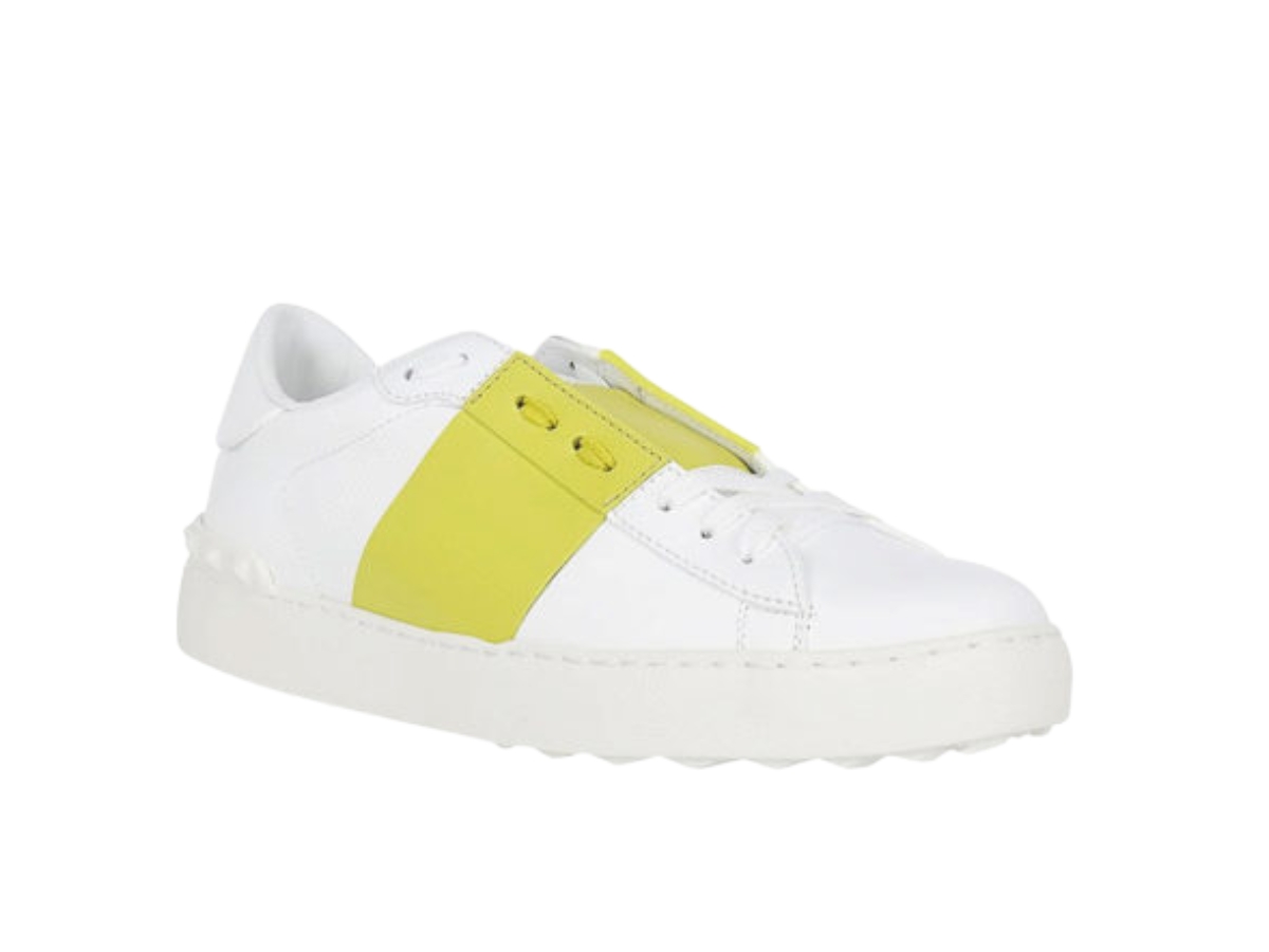 https://d2cva83hdk3bwc.cloudfront.net/vlt-snsvorltswws-valentino-open-rockstud-low-top-sneaker-white-woman-s-2.jpg