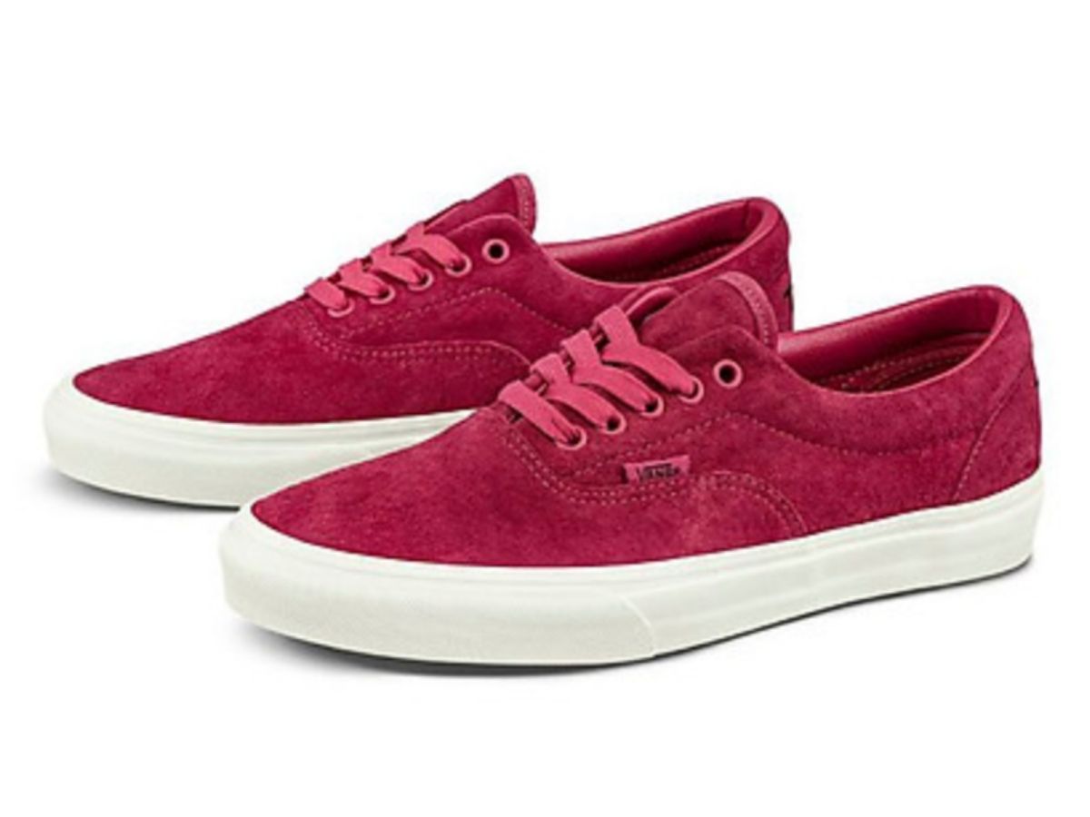 https://d2cva83hdk3bwc.cloudfront.net/vn0a5efn60s-vans-x-they-are-era-year-of-the-ox-burgundy-2.jpg