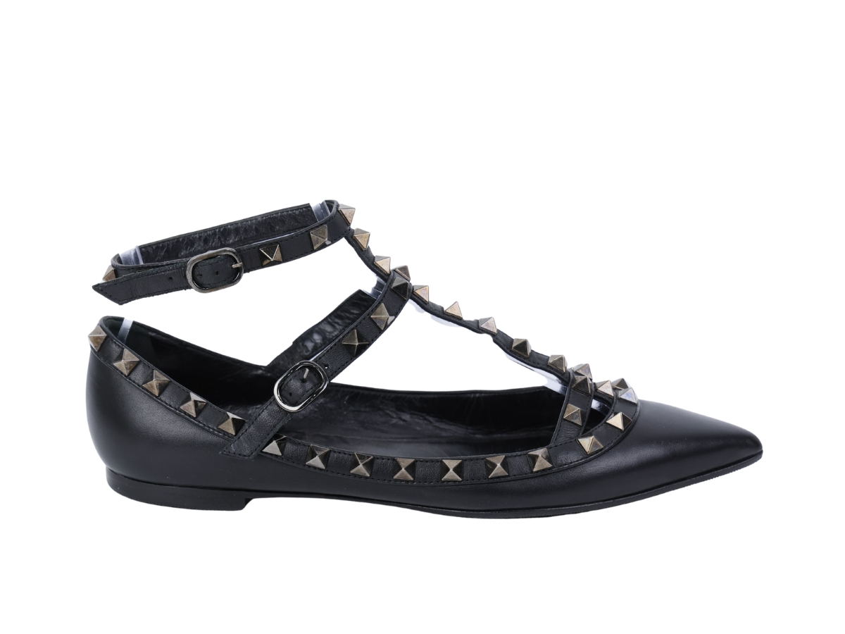 https://d2cva83hdk3bwc.cloudfront.net/vs-hesvgrlbfbws-valentino-garavani-rockstud-leather-ballet-flats-black-women-s-1.jpg
