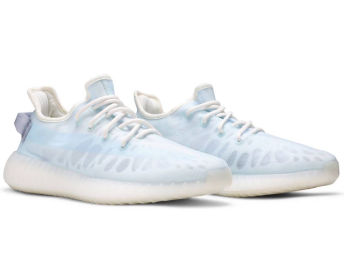 https://d2cva83hdk3bwc.cloudfront.net/yeezy-boost-350-v2-mono-ice-3.jpg