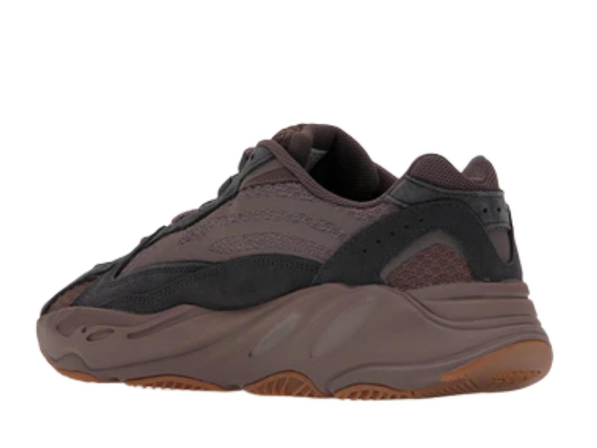 https://d2cva83hdk3bwc.cloudfront.net/yeezy-boost-700-v2-mauve-3.jpg