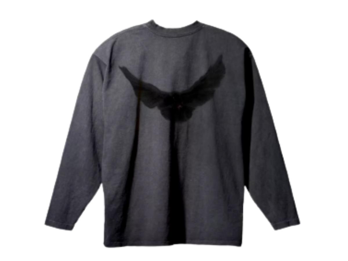 https://d2cva83hdk3bwc.cloudfront.net/yeezy-gap-engineered-by-balenciaga-dove-longsleeve-tee-black-2.jpg